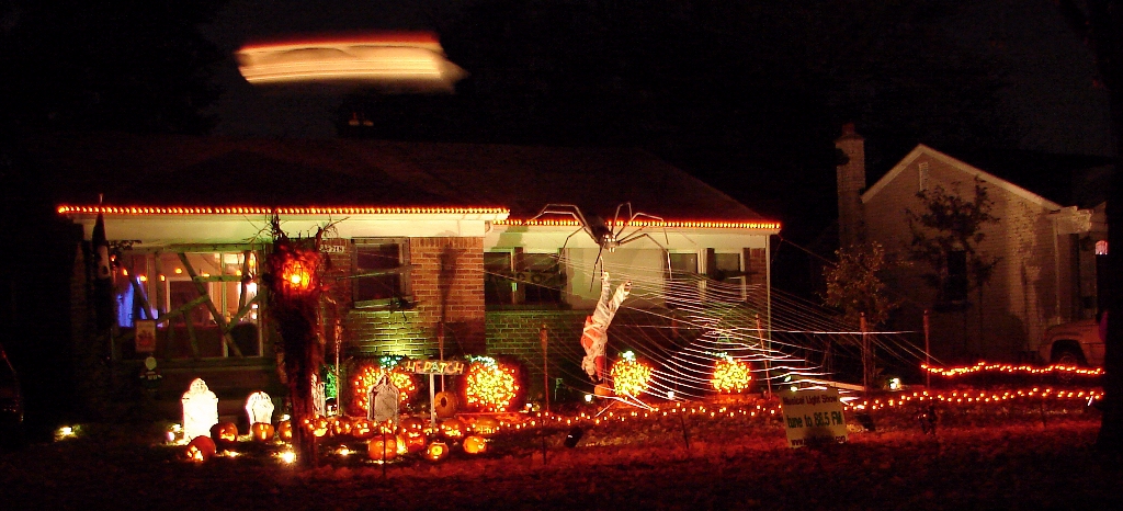 Halloween 
			house